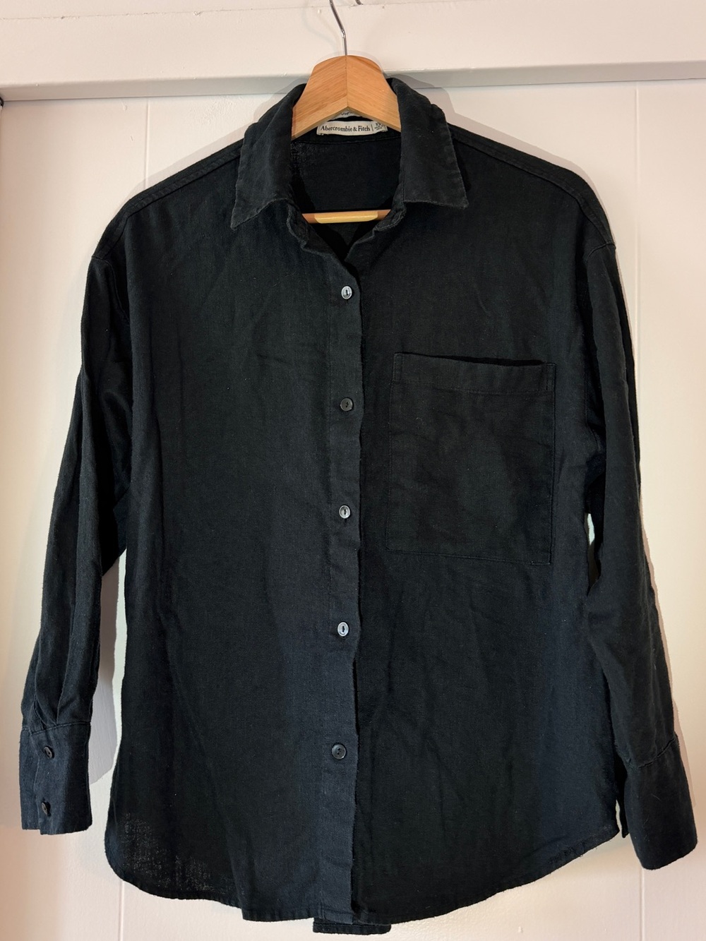 Abercrombie Black Long-Sleeve Button-Up Shirt - Casual Essential